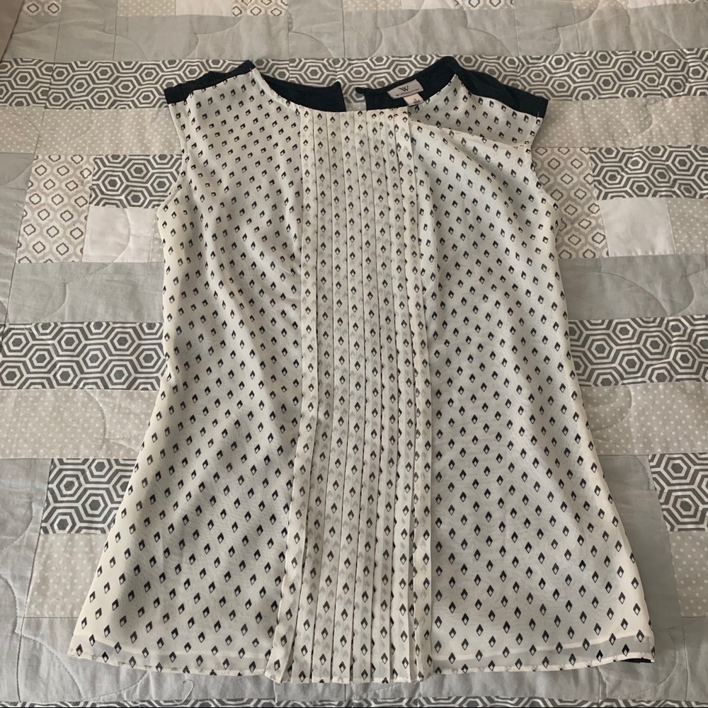 Looks great under a cardigan or jacket